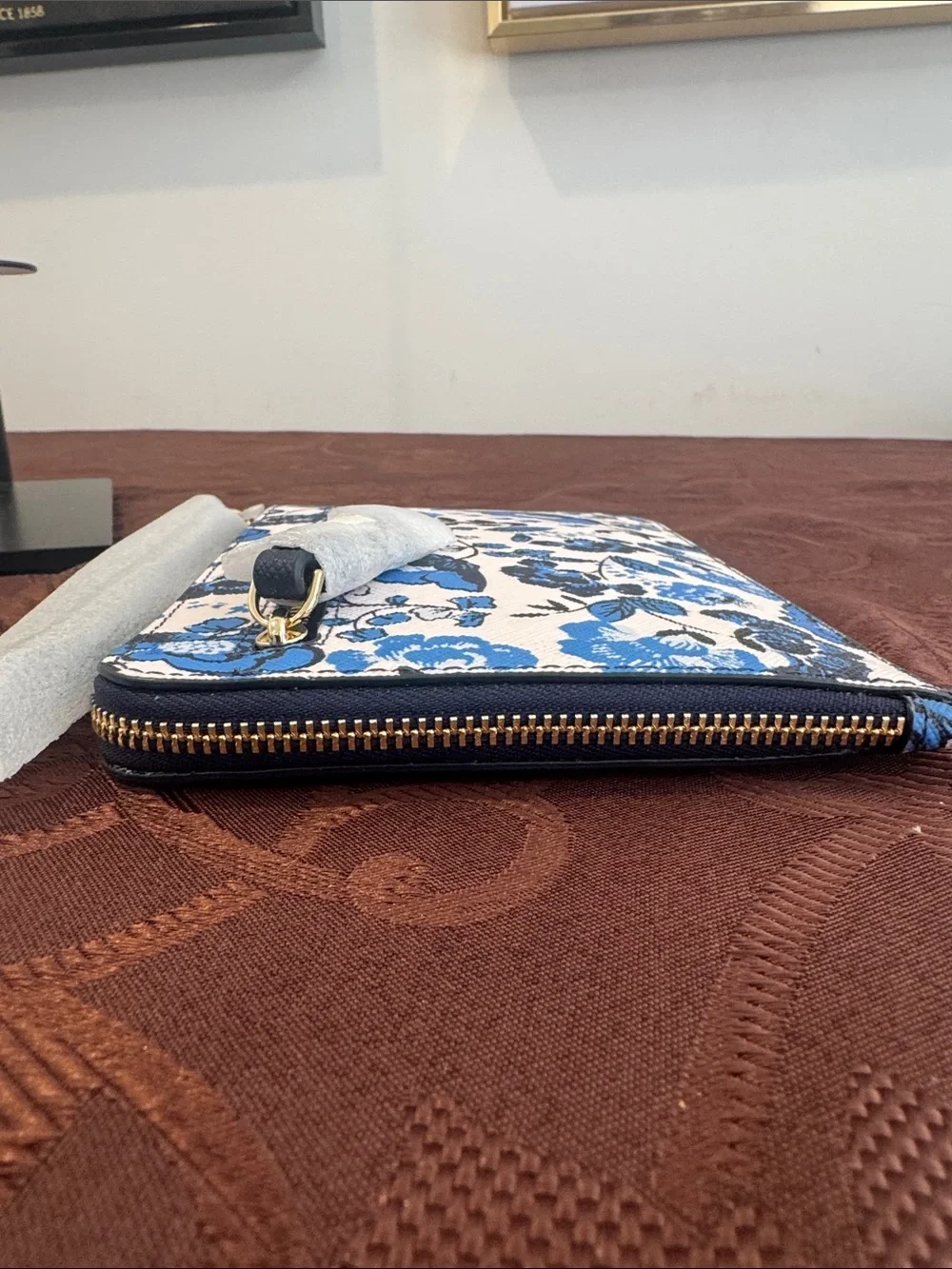 ♠️Kate Spade New York Blue Floral Wristlet